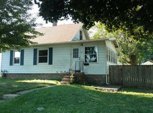 1820 Bellevue Ave, Bettendorf, IA 52722