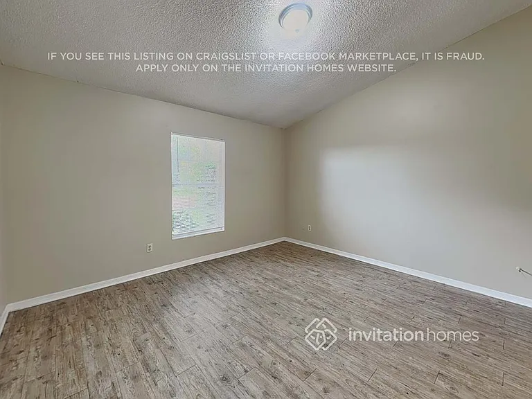 2624 Lake Jackson Cir — Photo 8
