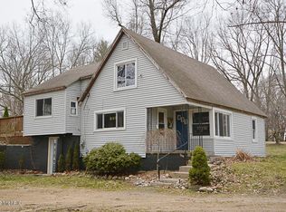 22034 Paulson Rd, Gobles, MI 49055