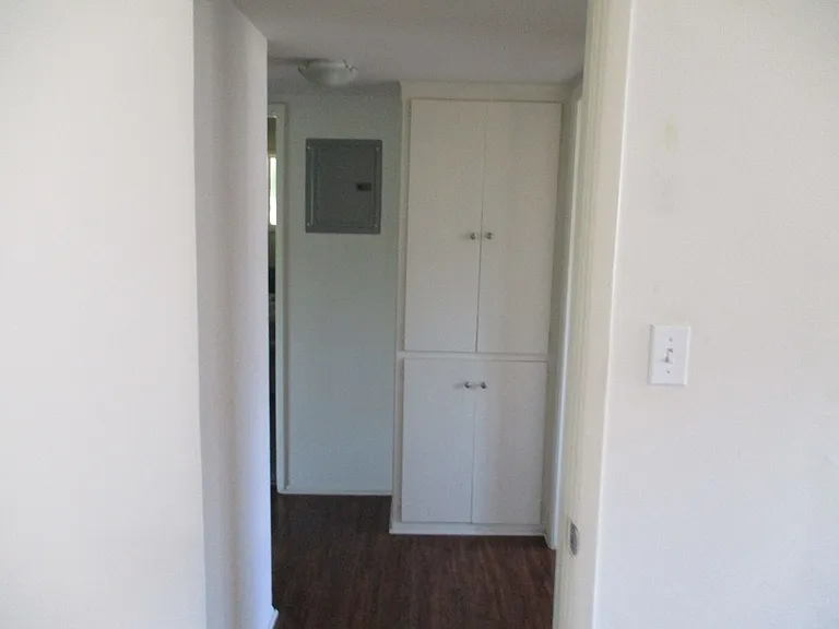 1350 N Crescent Heights Blvd — Photo 12