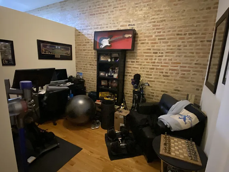 683 N Milwaukee Ave #305 — Photo 9