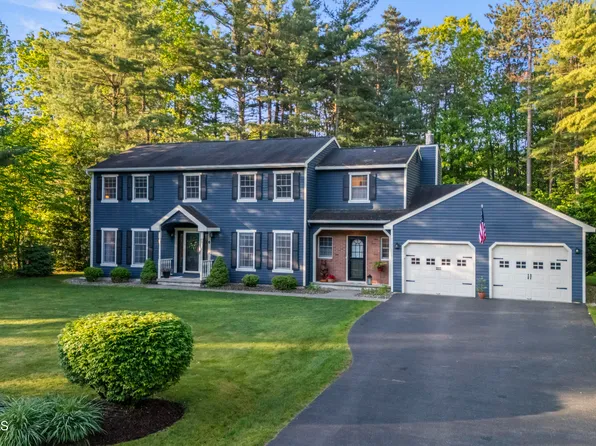 6 Iroquois Drive, Queensbury, NY 12804