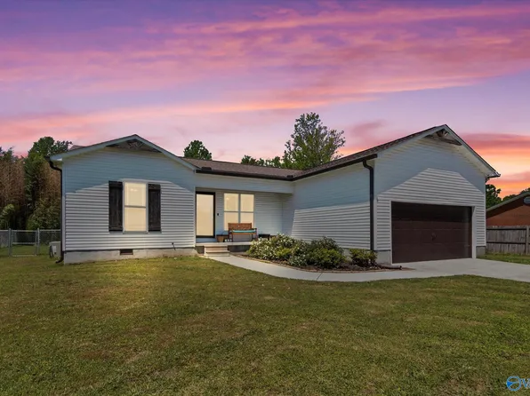 801 Linda St, Albertville, AL 35950