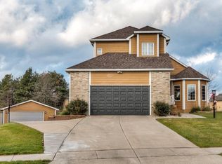 1817 W Cheyenne Ct, Polk City, IA 50226