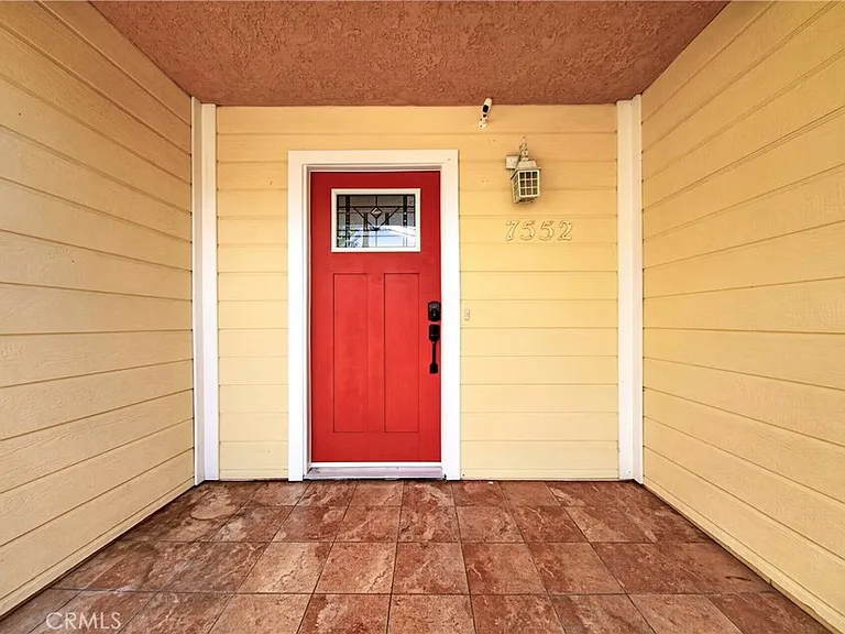 7552 Thousand Oaks Dr — Photo 2
