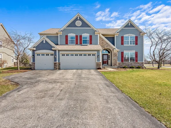 601 Meade Blvd, North Aurora, IL 60542