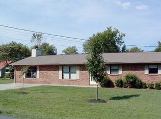 206 Little Pigeon Dr, Sevierville, TN 37862