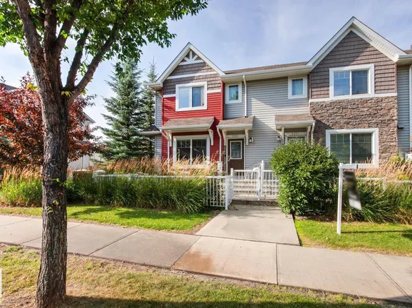 5319 3rd Ave SW, Edmonton, AB T6X 0W7