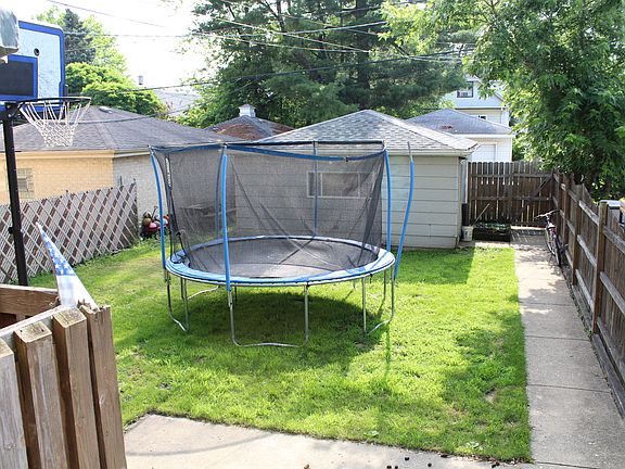5th image of 2214 N 73rd Ct