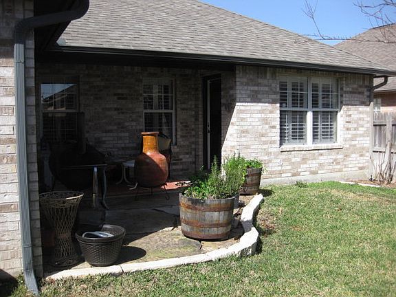 3rd image of 633 Purple Sage Dr