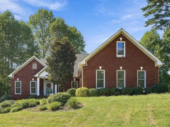 5785 Nash Commons Dr, Stone Mountain, GA 30087