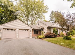 6 Massachusetts Ave, Longmeadow, MA 01106