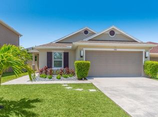 5940 NW Pine Trail Cir, Port Saint Lucie, FL 34983