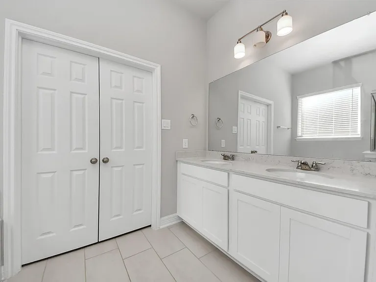 2968 Golden Dust Dr — Photo 24