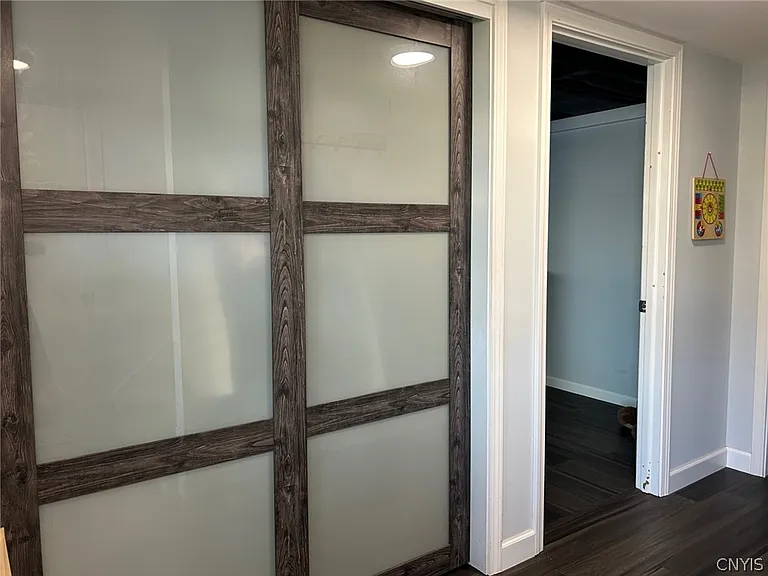 302 Oakridge Dr — Photo 27