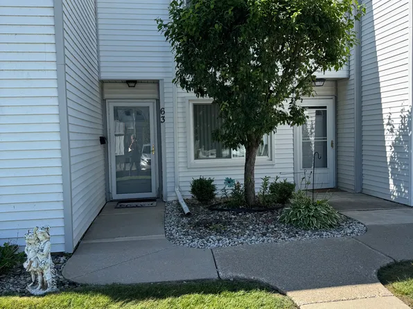 63 Rosebud Ln #63, Mount Clemens, MI 48043