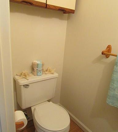 4th image of 7109 Lindale Woods Ave