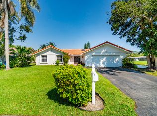 10933 NW 9th Mnr, Coral Springs, FL 33071
