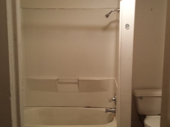 3rd image of 4046 Brooke St