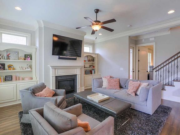 2nd image of 1154 McCrory Cir