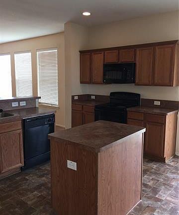 2nd image of 8001 Autumn Creek Trl #House