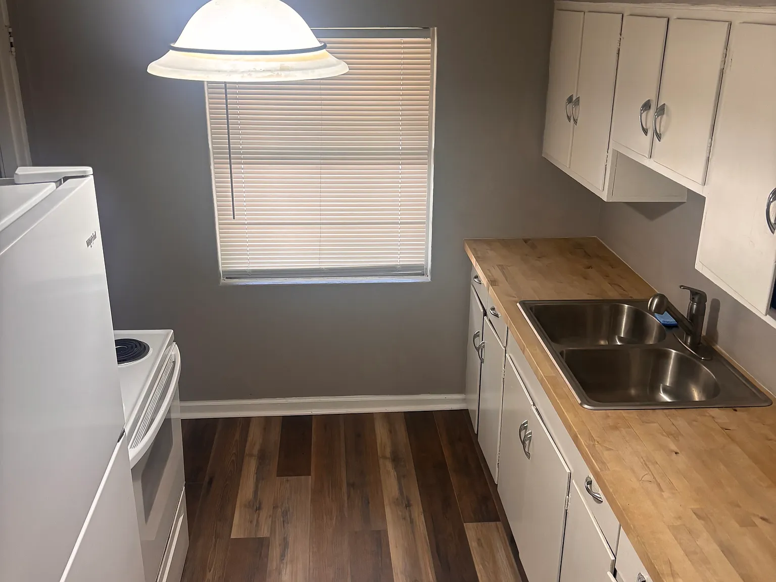 2 bed, 900 sqft, $1,150 — Photo 2