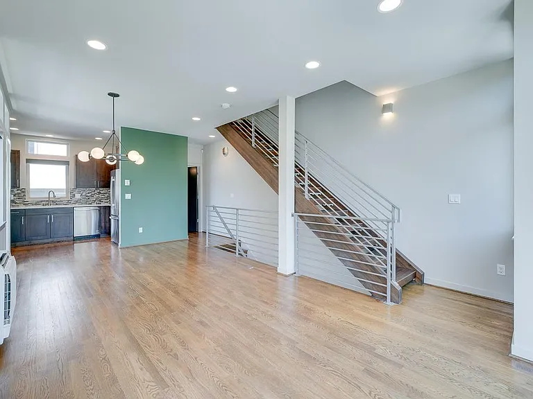 3835 Gilman Ave W — Photo 8