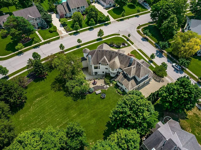 4602 Sandwich Ct — Photo 82