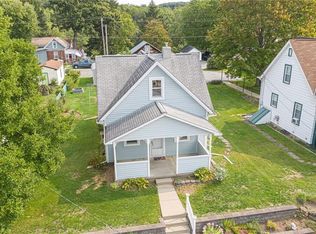 319 Clay Ave, Mars, PA 16046
