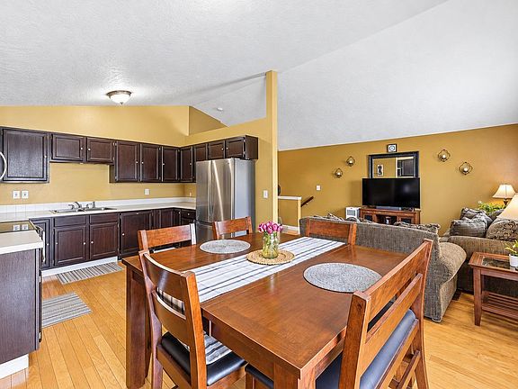 5th image of 507 E 20th St