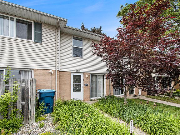 2nd image of 3415 Kenbrooke Ct