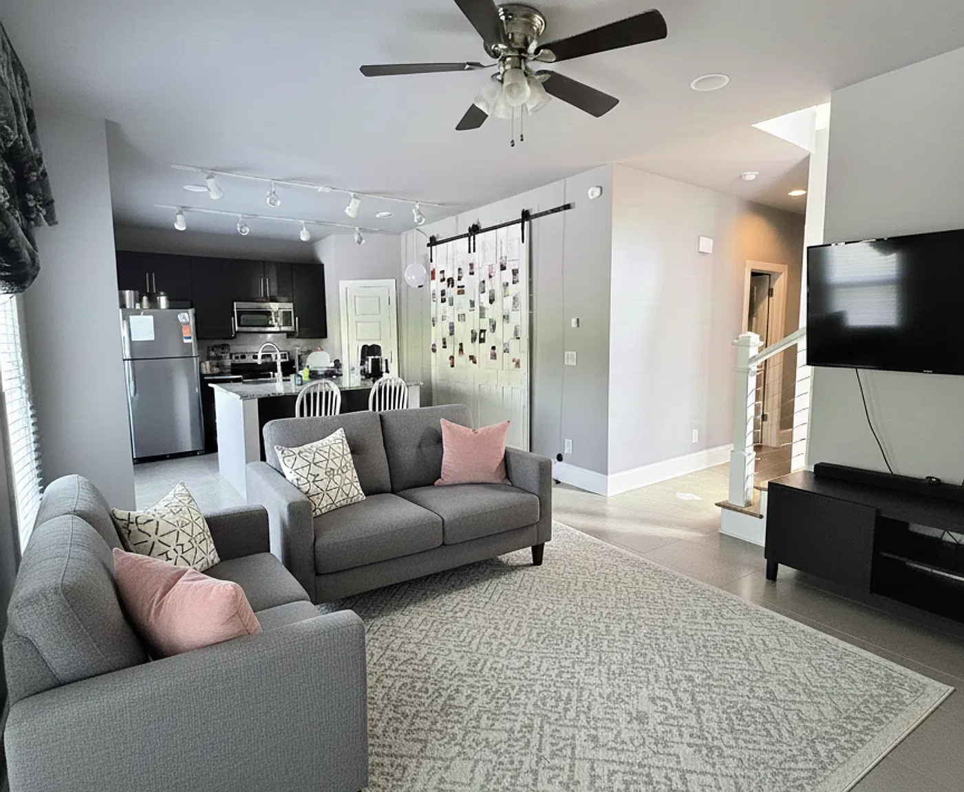 4 bed, 1593 sqft, $800 — Photo 2