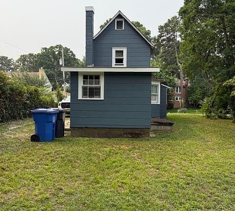 4th image of 213 Ocean Ave
