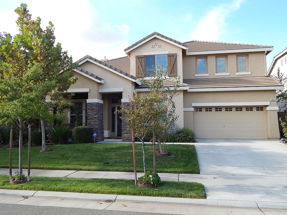 1st image of 2864 Lincoln Airpark Dr