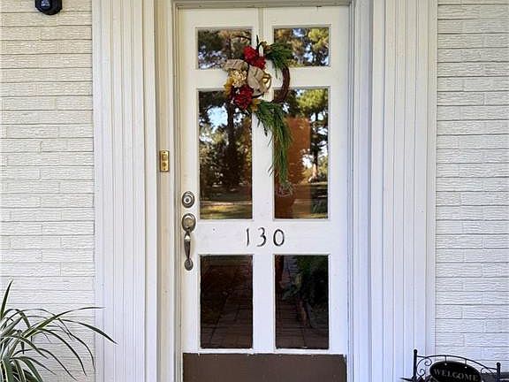 5th image of 130 Holt Rd