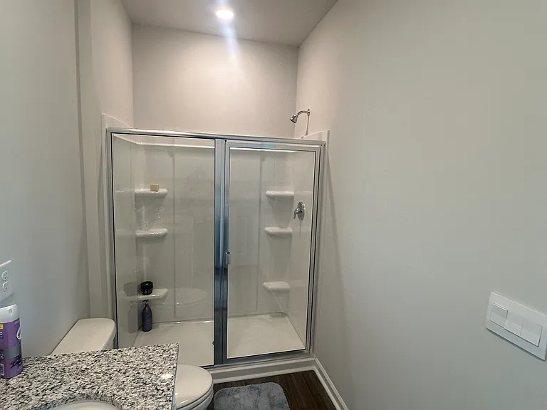 490 Whitby Ct — Photo 10