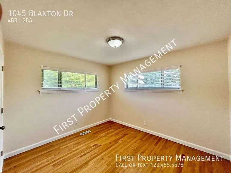 1045 Blanton Dr — Photo 19
