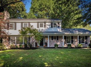 2203 Ardsley Rd, Indian Hills, KY 40207