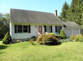 1089 Hopeville Rd, Griswold, CT 06351