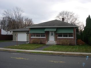 61 Shepherd St, Chicopee, MA 01013