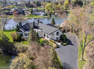 4912 Oakwood Ct, Commerce Township, MI 48382