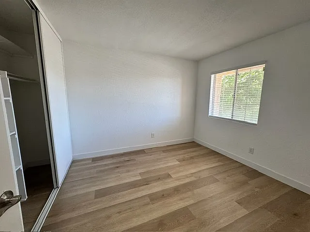 1630 Suffolk Ct — Photo 8