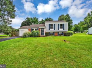 2534 Split Rail Dr, East Petersburg, PA 17520