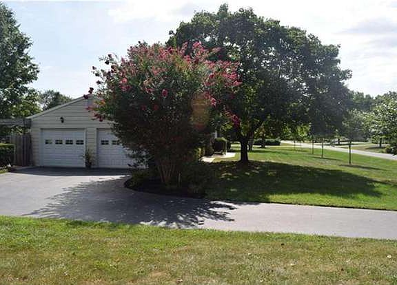 2nd image of 37 Lyric Dr