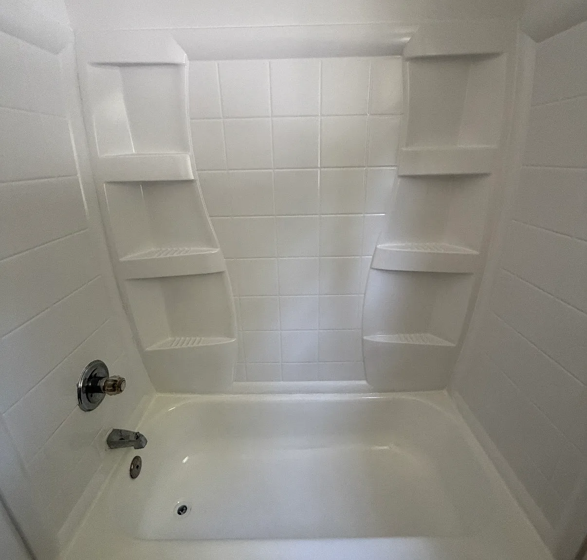 3 bed, 980 sqft, $1,450 — Photo 3
