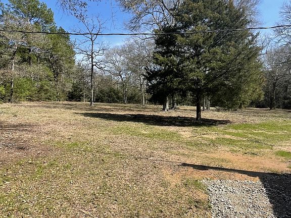 5th image of 41919 Friartuck Dr