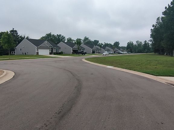 5th image of 6963 Sweet Water Dr