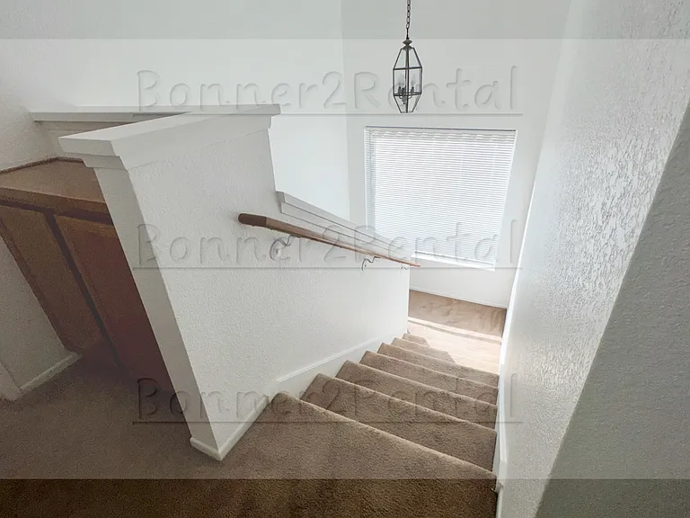 1854 Loreto Gln — Photo 9