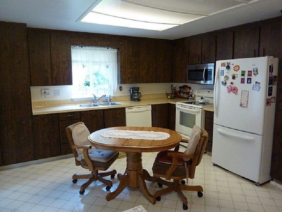 5th image of 2604 146th St E