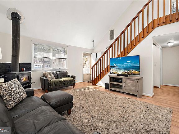 3rd image of 810 Ocean Pkwy